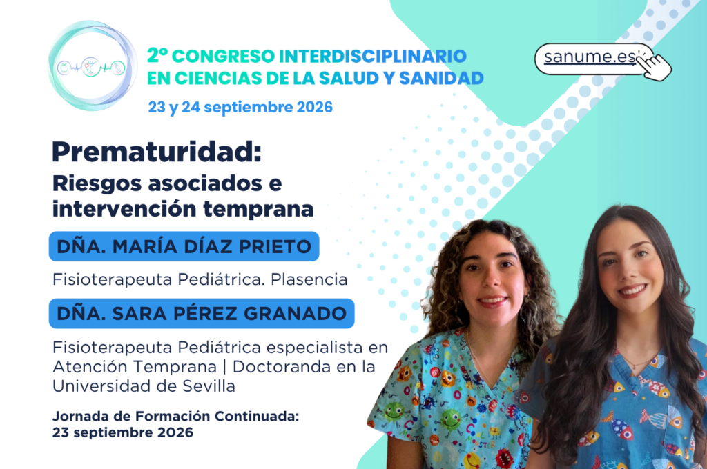 Fisioterapeuta pediátrica realizando una sesión de intervención temprana con un bebé prematuro acompañado por su familia.